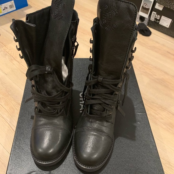CHANEL Combat Boots 38.5 Black - Picture 2 of 8